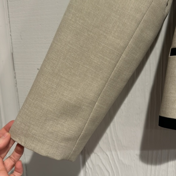 Jones Studio Tan-Black Blazer - Picture 3 of 5